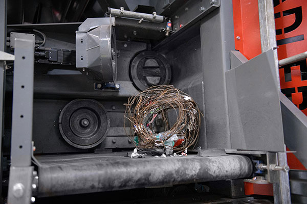 New STADLER WireX sets new standards in automated bale dewiring